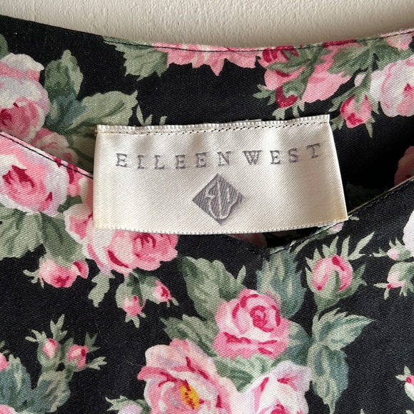 VINTAGE Pink flowers on black background. Classic styling - Picture 3 of 5